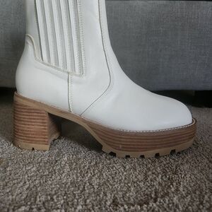 Oasis Siciety "Aubrey" Elegant White Heeled Boots for Women